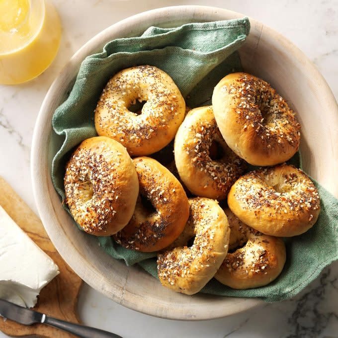 Honey Bagels Exps Fbmz16 24385 C05 19 4b 1