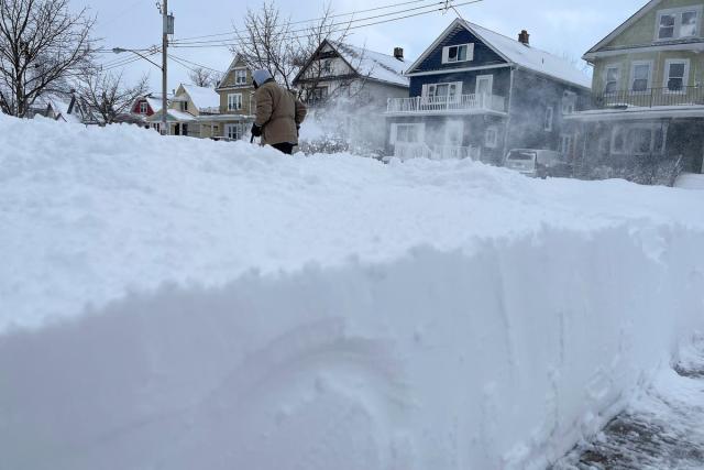 Amid Epic Early Snows in Buffalo, Explaining the Lake Effect