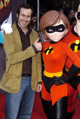 Jason Lee at the Hollywood premiere of Disney and Pixar's The Incredibles