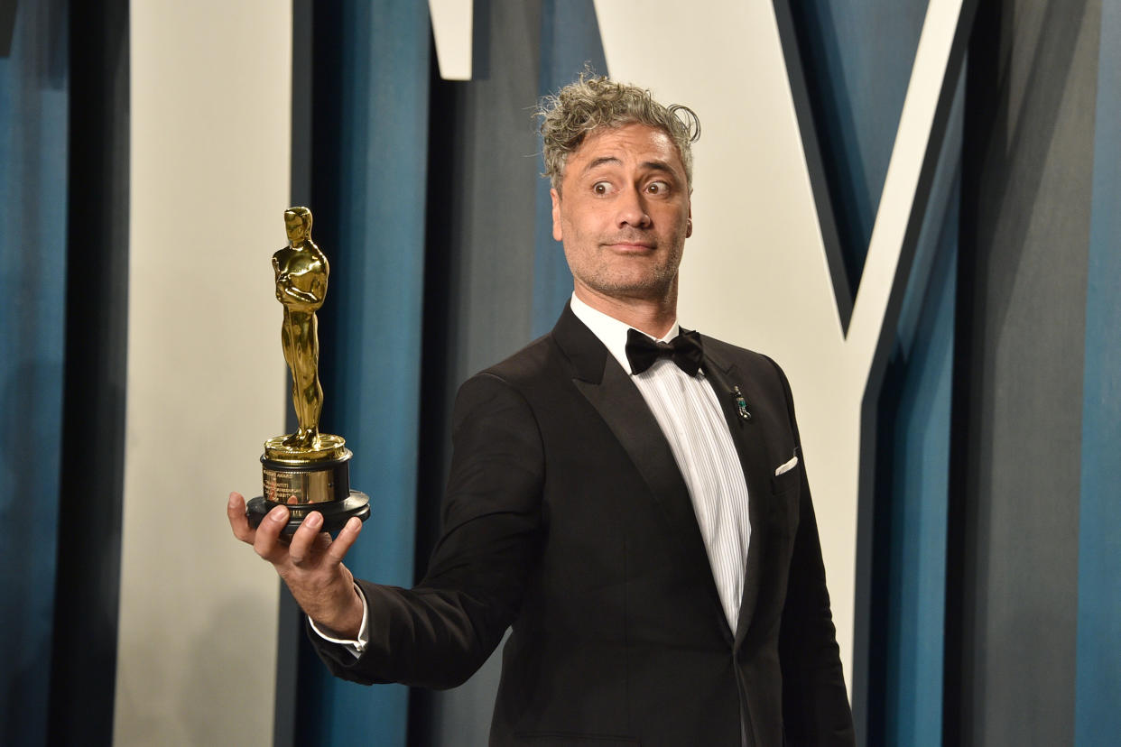 BEVERLY HILLS, CALIFORNIA - FEBRUARY 09: Taika Waititi attends the 2020 Vanity Fair Oscar Party at Wallis Annenberg Center for the Performing Arts on February 09, 2020 in Beverly Hills, California. (Photo by David Crotty/Patrick McMullan via Getty Images)