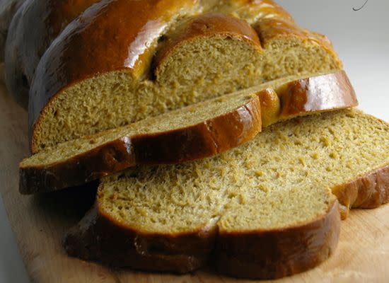 <strong>Get the <a href="http://www.savorysimple.net/pumpkin-challah-bread/">Pumpkin Challah recipe</a> by Savory Simple</strong>