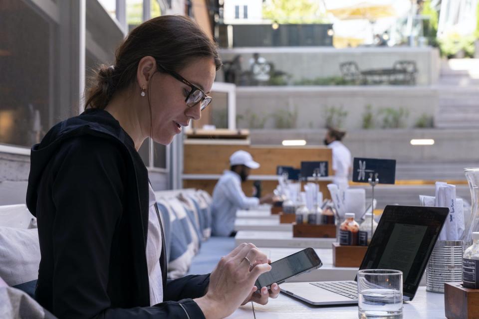 <span class="caption">More and more businesses have chosen to amplify tipping by prompting customers to tip via payment portals or apps.</span> <span class="attribution"><span class="source">(AP Photo/Jacquelyn Martin)</span></span>