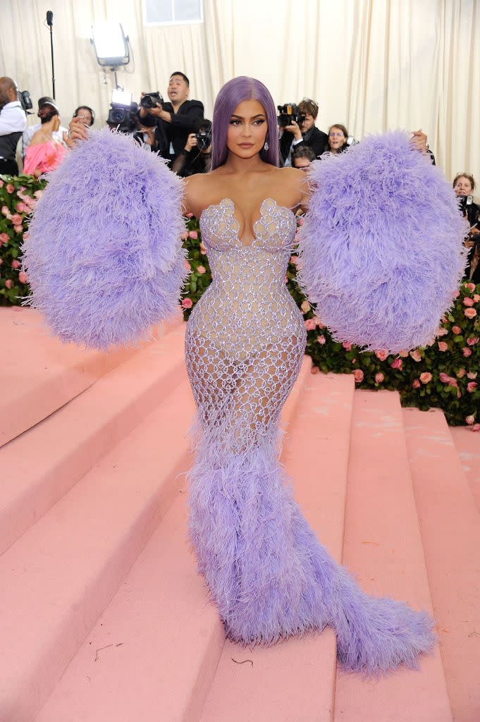 <p>Kylie Jenner était à moitié sirène, à moitié pom-pom girl pour ce MET Gala 2019. Ce qui ne l’a pas empêché d’être resplendissante. (crédit Getty) </p>