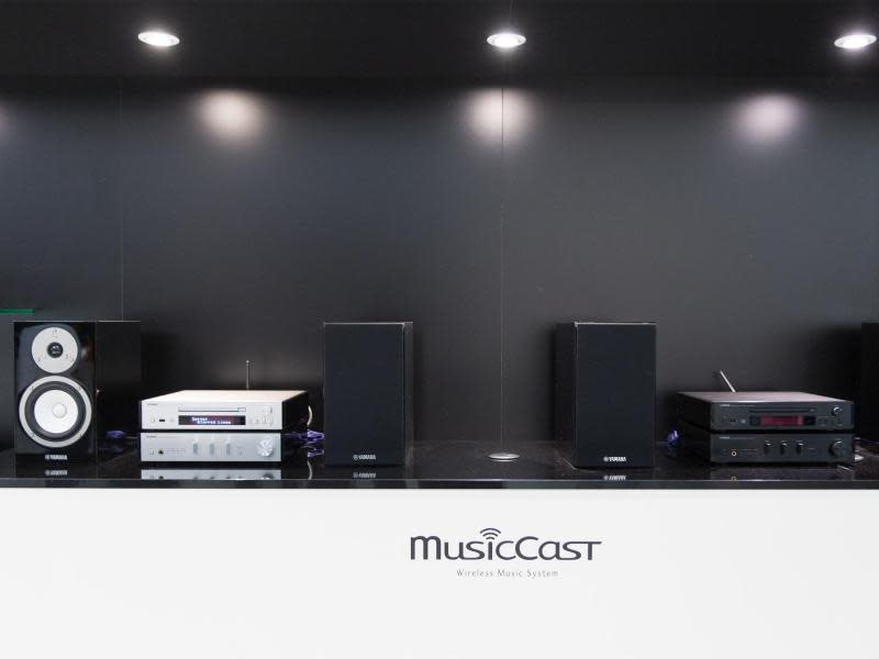 Musiccast-System: Jedes der 23 Yamaha-Produkte kann als Ausgangspunkt für ein Multiroom-System genutzt und um weitere Komponenten erweitert werden. Foto: Florian Schuh