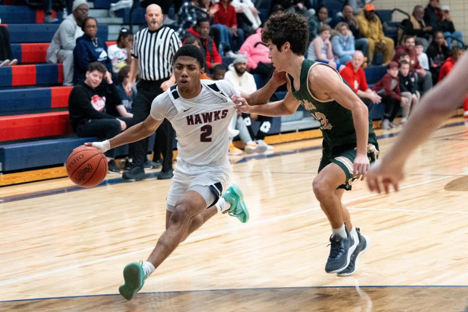 Jakhi Calloway averages 12.6 points, 5.0 rebounds and 3.7 assists for Hartley, which is the Central District's top seed in Division II.