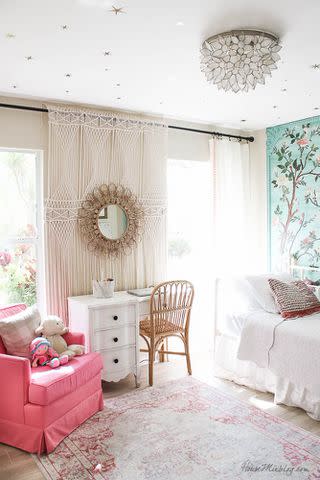 <p><a href="https://www.housemixblog.com/2020/09/07/updated-girls-room-with-mural-and-macrame-wall/" data-component="link" data-source="inlineLink" data-type="externalLink" data-ordinal="1">House Mix</a></p>