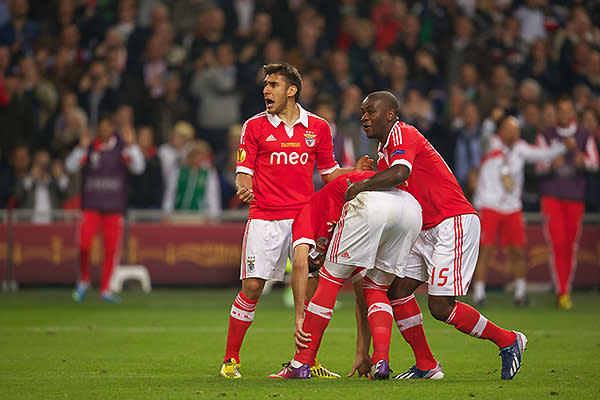 <p>Eduardo Salvio of SL Benfica, Oscar Cardozo of SL Benfica, Ola John of SL Benfica during the UEFA Europa League final.</p>