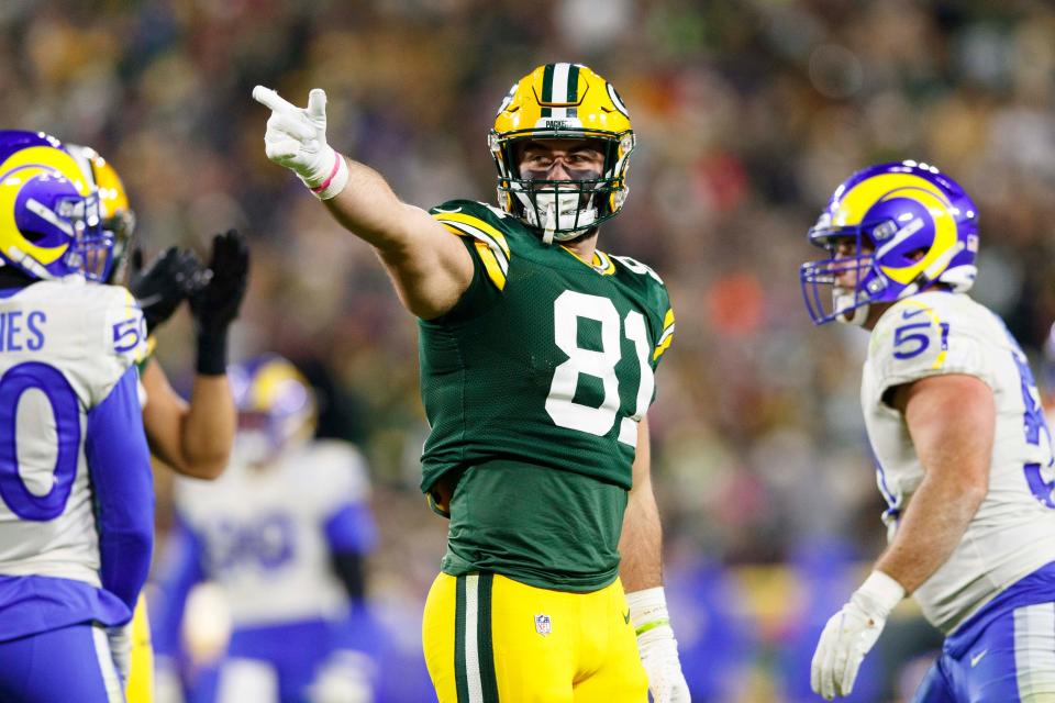 Packers tight end Josiah Deguara reacts after earning a first down against the Rams at Lambeau Field.