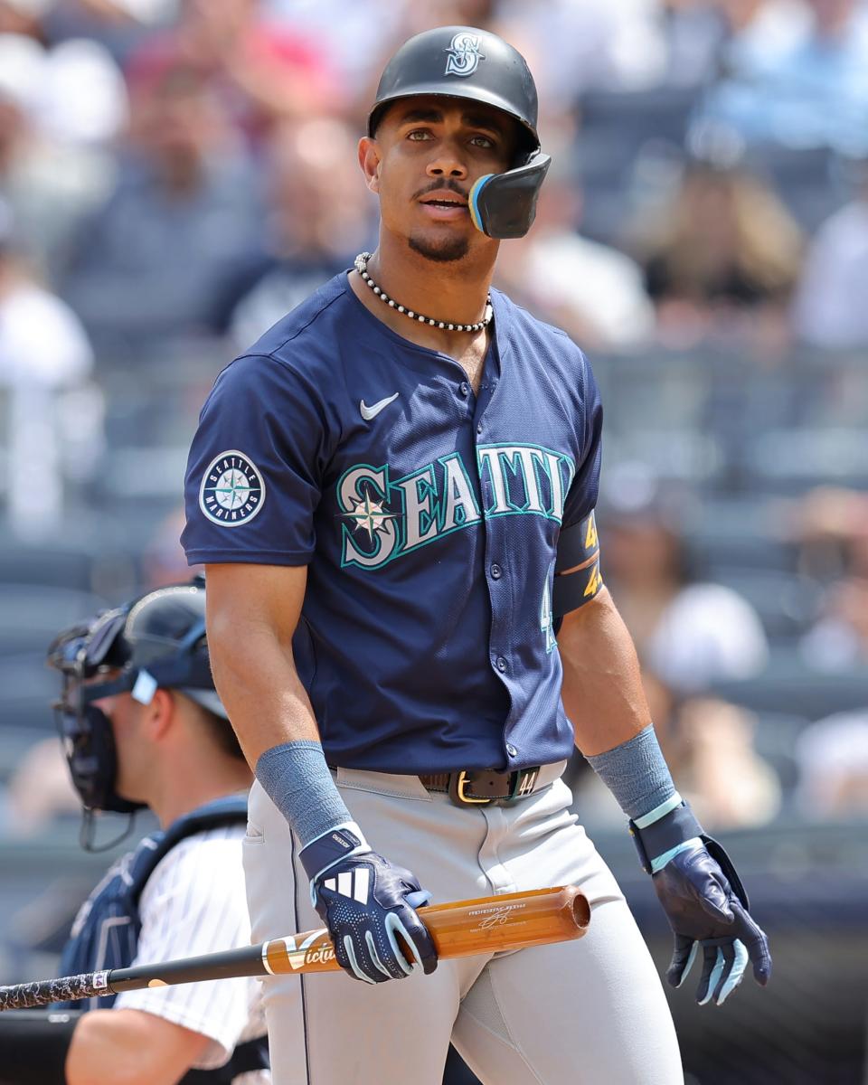 Mariners outfielder Julio Rodriguez reacts after striking out against the Yankees.