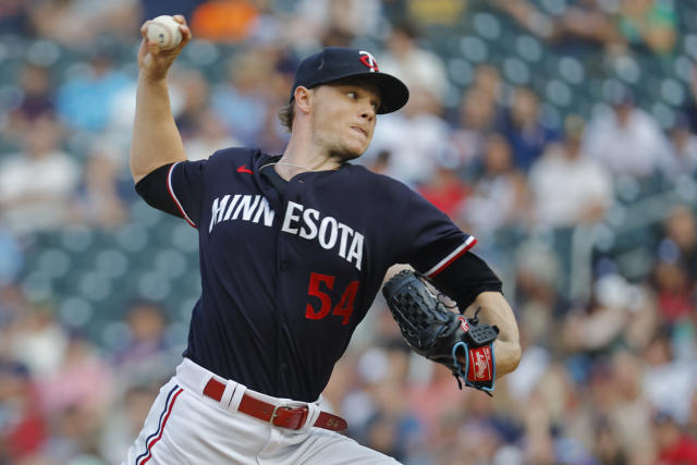 Minnesota Twins pitcher Jhoan Duran takes the mound against the