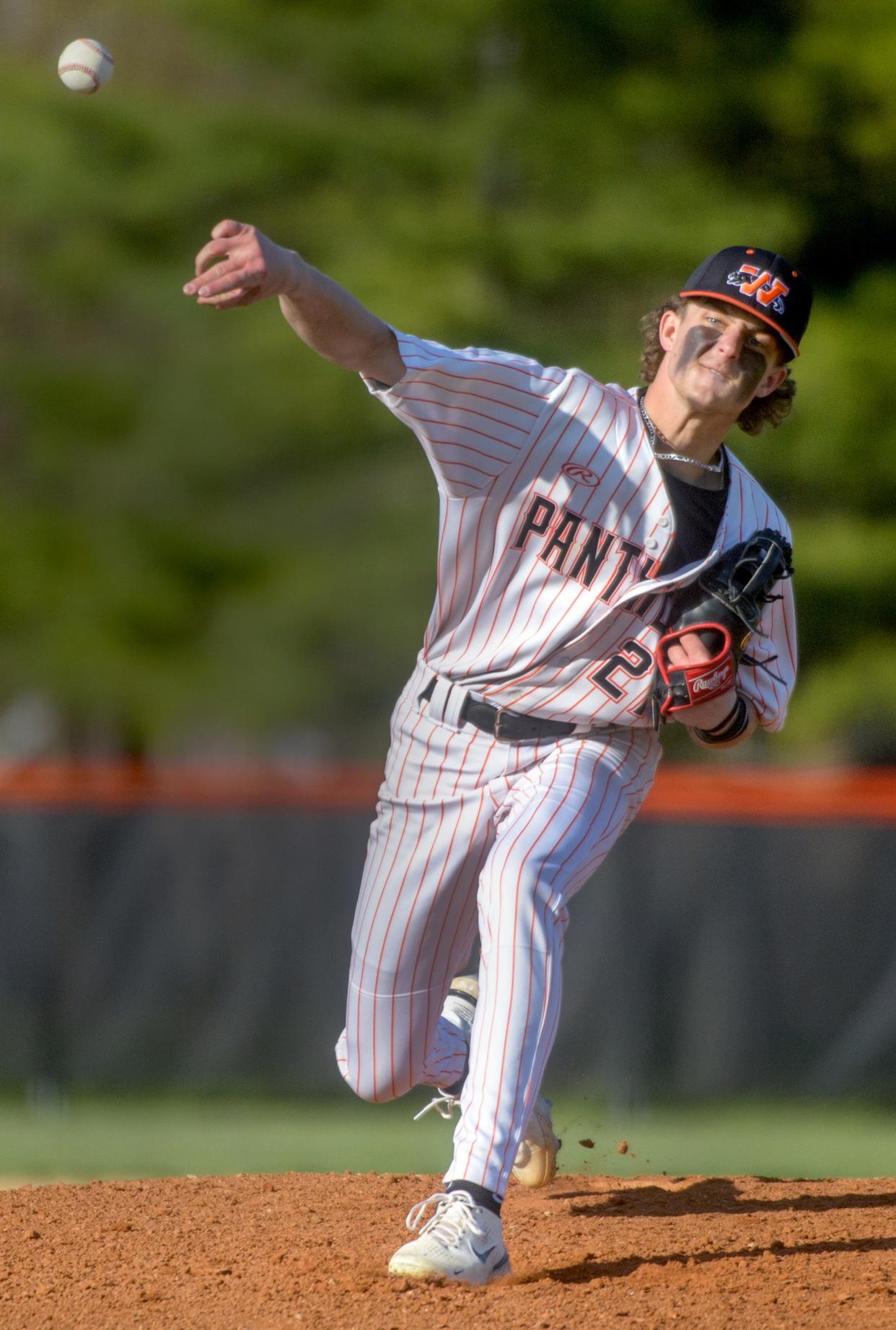 Washington pitcher Braden Vanderheydt throws against East Peoria on Wednesday, April 26, 2023 in Washington.