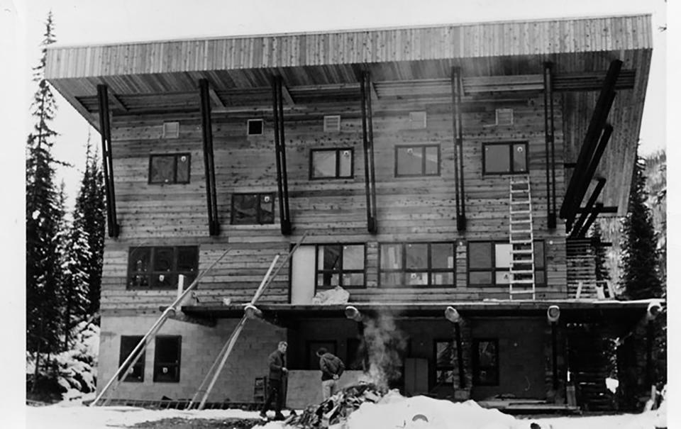 The original heliskiing lodge in the Bugaboos<span class="copyright">Courtesy CMH</span>