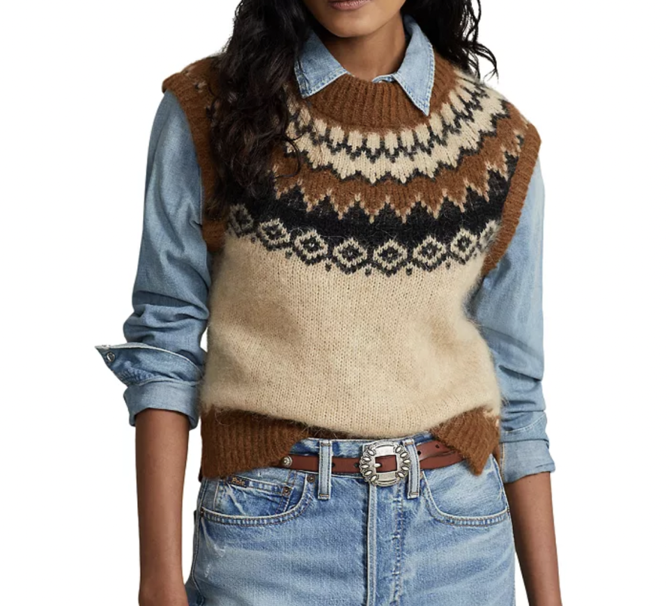 <p><a href="https://go.redirectingat.com?id=74968X1596630&url=https%3A%2F%2Fwww.bloomingdales.com%2Fshop%2Fproduct%2Fpolo-ralph-lauren-sleeveless-sweater%3FID%3D4932871%26CategoryID%3D2910&sref=https%3A%2F%2Fwww.townandcountrymag.com%2Fstyle%2Ffashion-trends%2Fg22815575%2Fpretty-christmas-sweaters%2F" rel="nofollow noopener" target="_blank" data-ylk="slk:Shop Now;elm:context_link;itc:0;sec:content-canvas" class="link ">Shop Now</a></p><p>Sleeveless Sweater Vest</p><p>bloomingdales.com</p><p>$298.00</p>