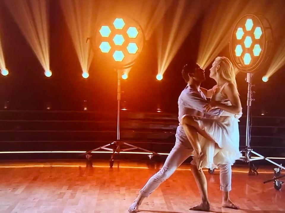 Canton native Amanda Kloots and her partner perform a contemporary routine Monday night during "Dancing With the Stars."