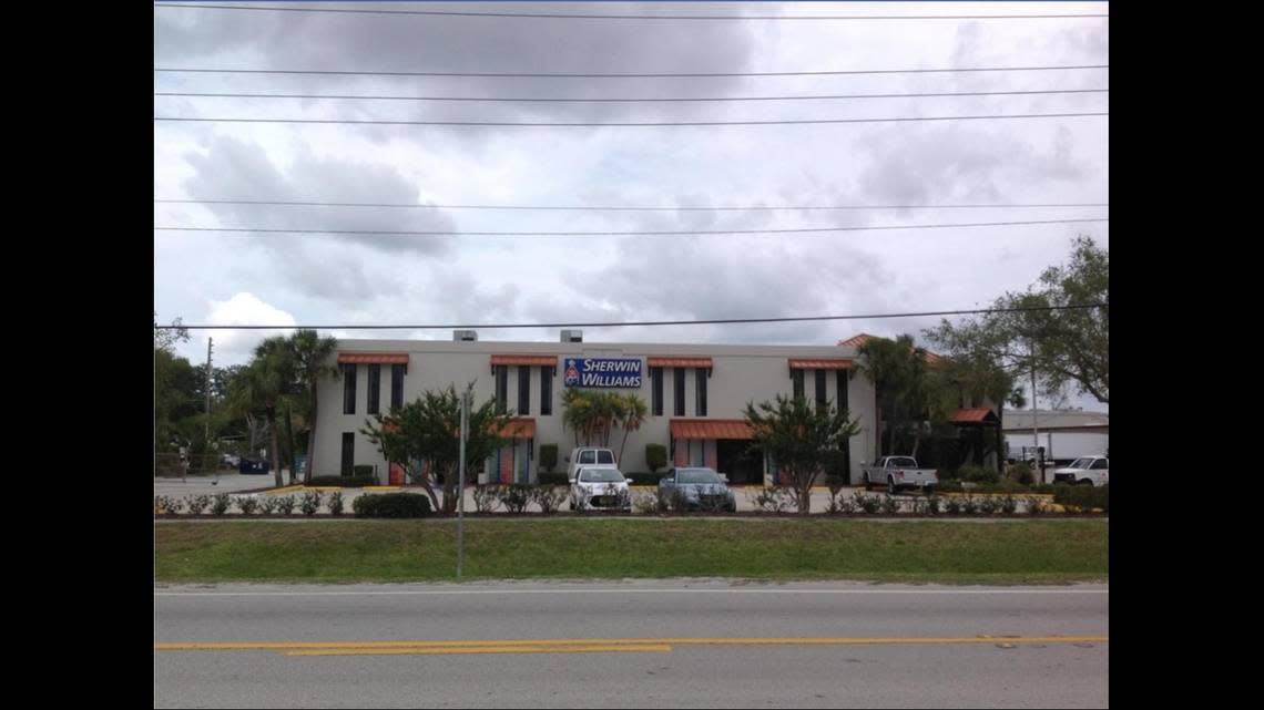 The new moving, real estate and construction companies by Shawn Thompson, called a fraudulent extortionist by a Miami-Dade Civil Court judge, operate out of this building, 2814 Silver Star Rd., in Orlando.