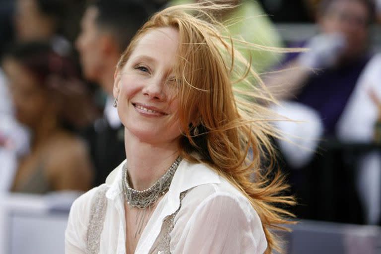 Se me vuelan los pelos. Anne Heche tampoco se quiso perder la première de This Is It.