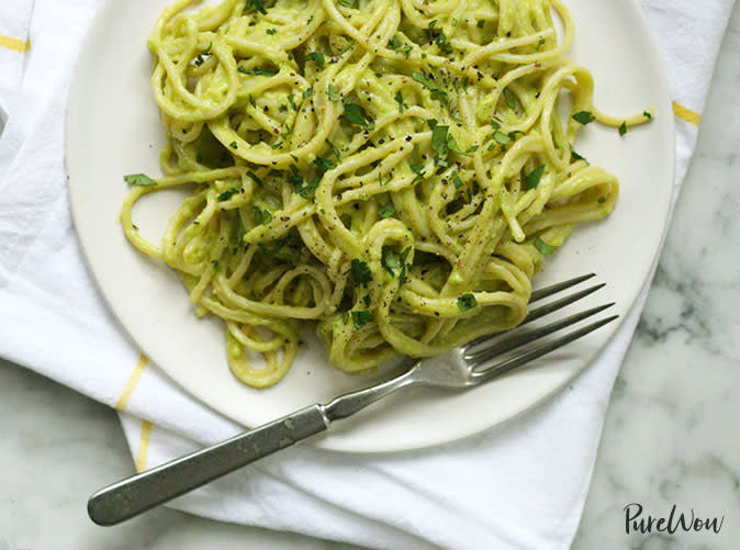 Spaghetti with Avocado Pasta Sauce