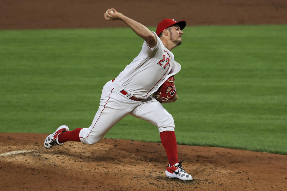 Cincinnati Reds' Trevor Bauer throws in the third inning during a baseball game against the Chicago White Sox in Cincinnati, Saturday, Sept. 19, 2020. (AP Photo/Aaron Doster)