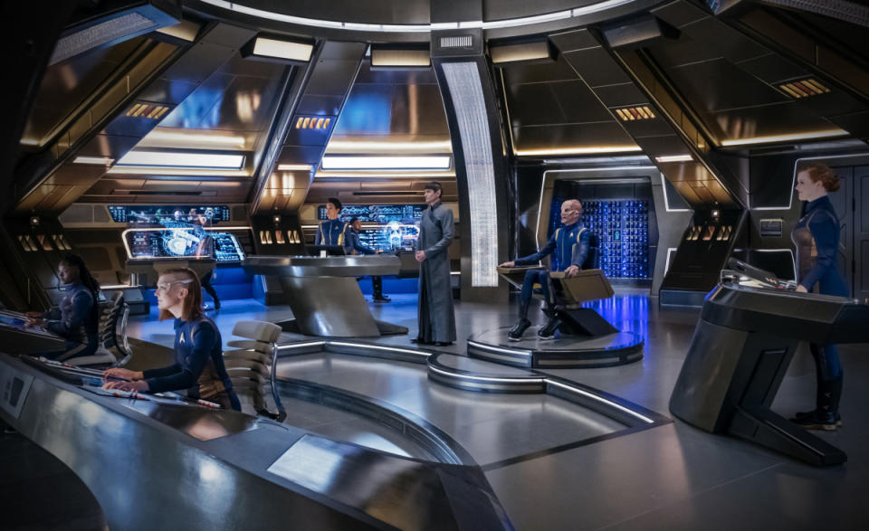 The bridge of the <em>Discovery</em> just before it crosses paths with the <em>Enterprise</em>. (Photo: Jan Thijs/CBS Interactive.)