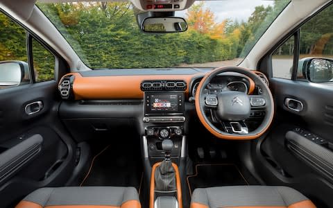 2017 Citroen C3 Aircross dashboard 