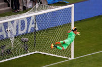 Soccer Football - World Cup - Group E - Costa Rica vs Serbia - Samara Arena, Samara, Russia - June 17, 2018 Costa Rica's Keylor Navas concedes the first goal scored by Serbia's Aleksandar Kolarov REUTERS/David Gray