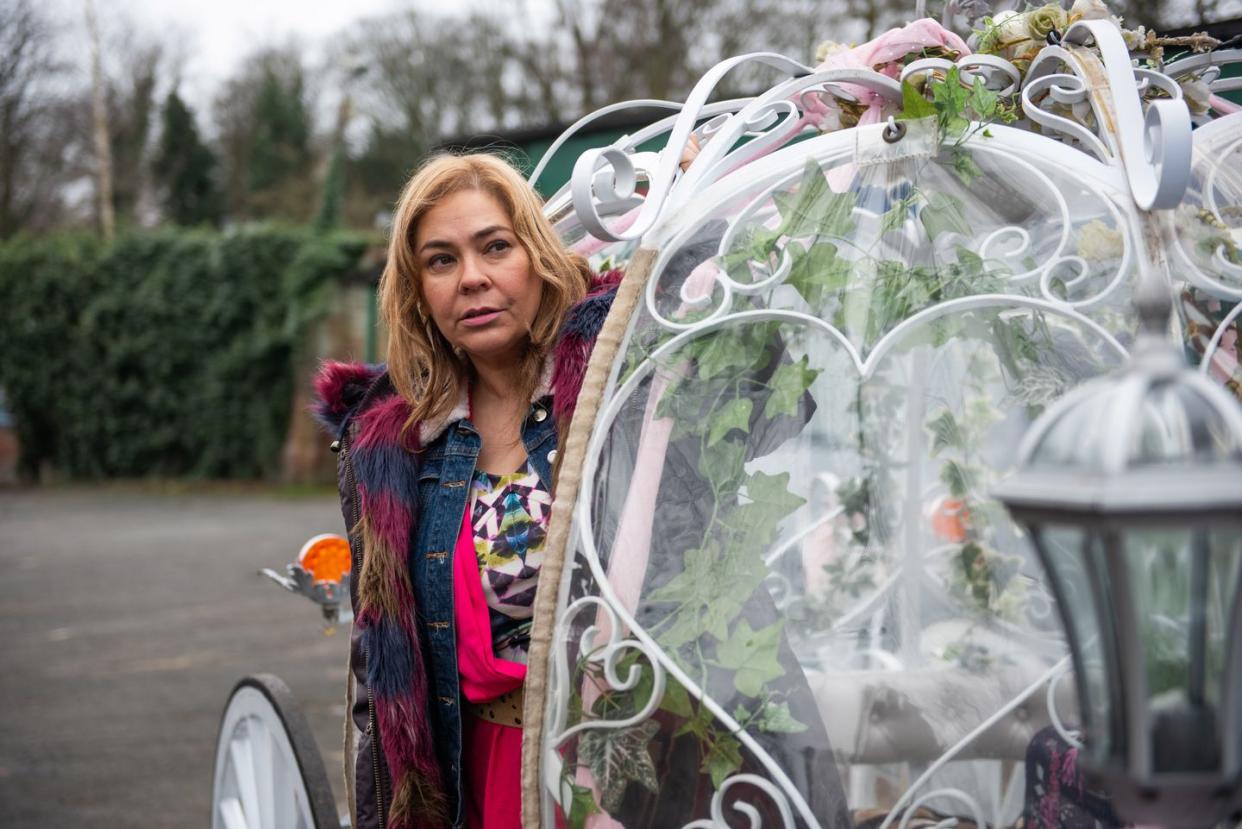 myra mcqueen nicole barber lane in hollyoaks