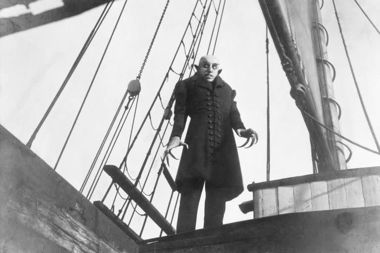 (Eingeschränkte Rechte für bestimmte redaktionelle Kunden in Deutschland. Limited rights for specific editorial clients in Germany.) Silent movie "Nosferatu", directed by Friedrich Wilhelm Murnau, Max Schreck starring as Nosferatu, Germany 1921 (Photo by ullstein bild/ullstein bild via Getty Images)