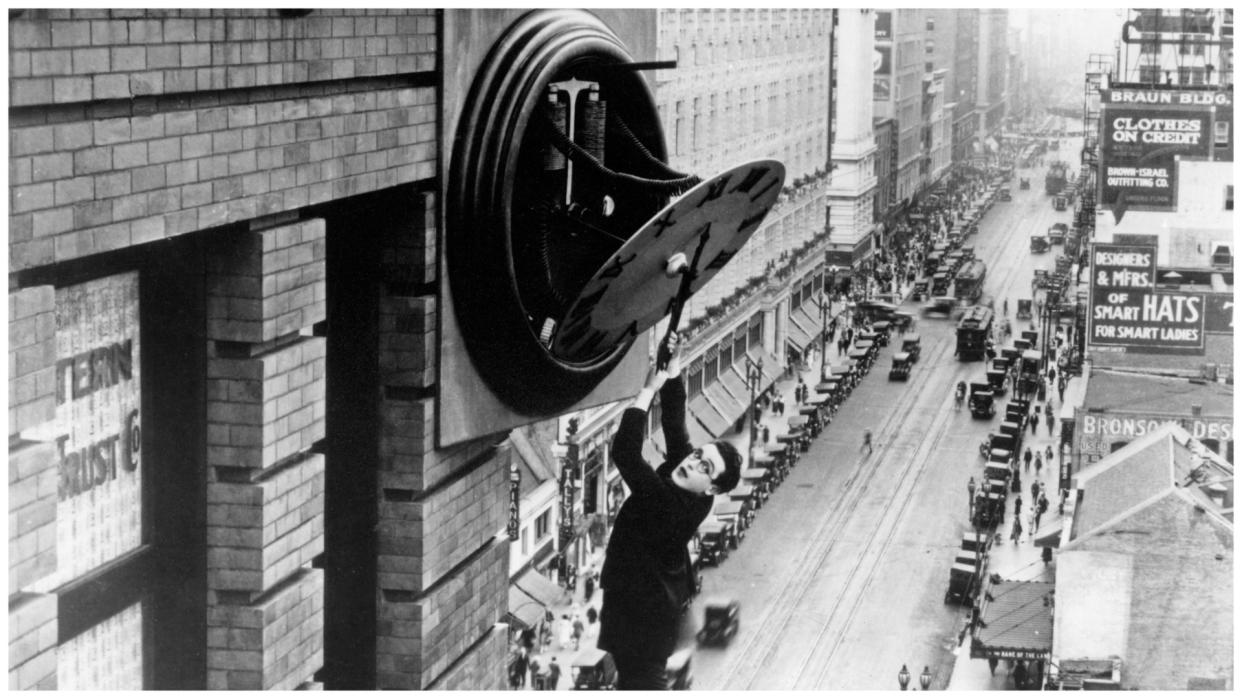  Harold Lloyd in Safety Last! (1923). 