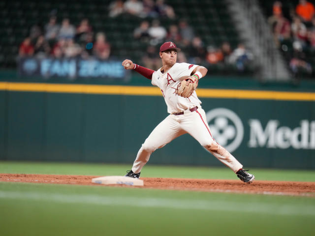 Arkansas Baseball Comes To 2023 College Baseball Showdown With