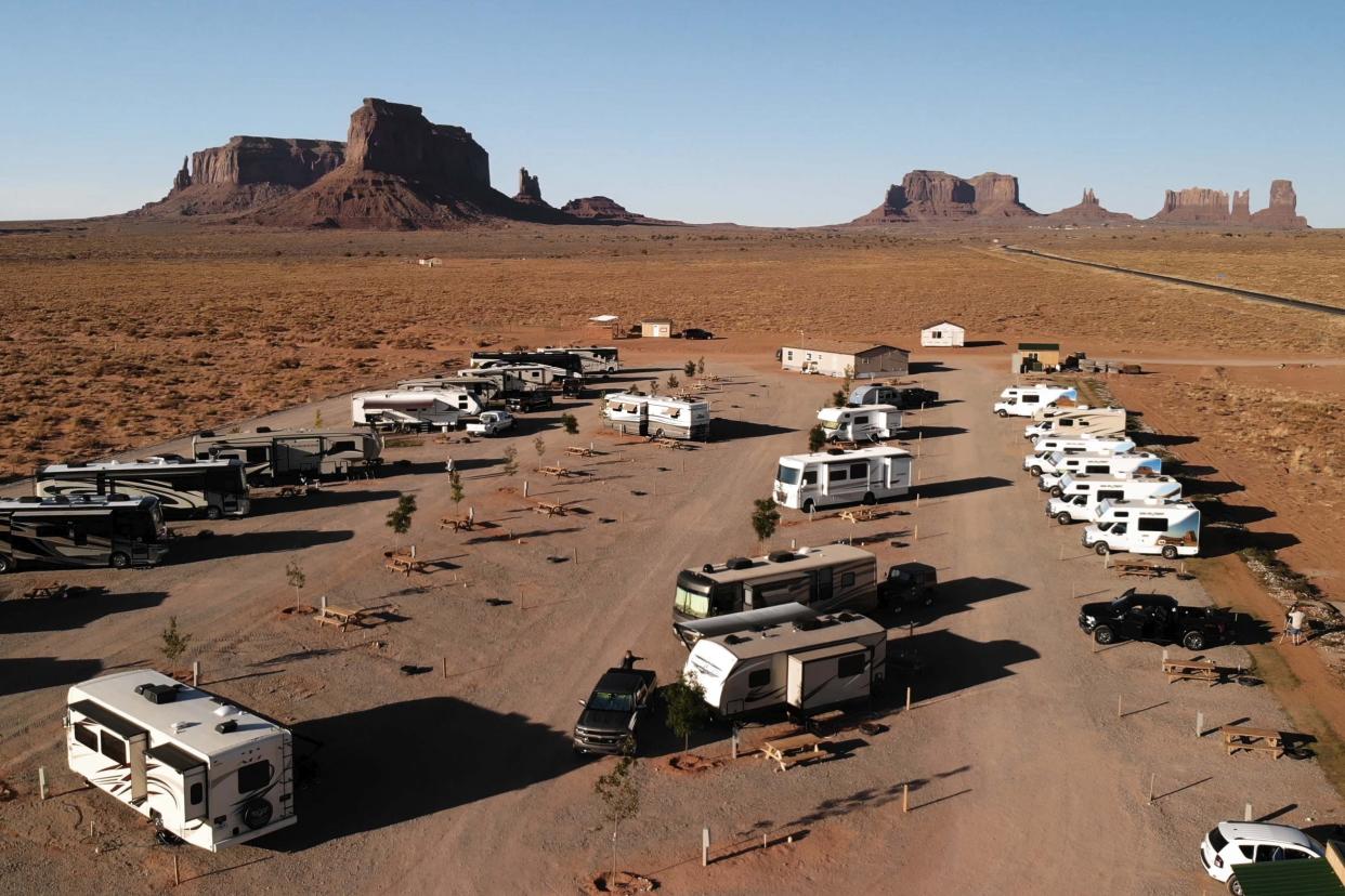 RV park (campground) near the Oljatoâ€“Monument Valley, Utah