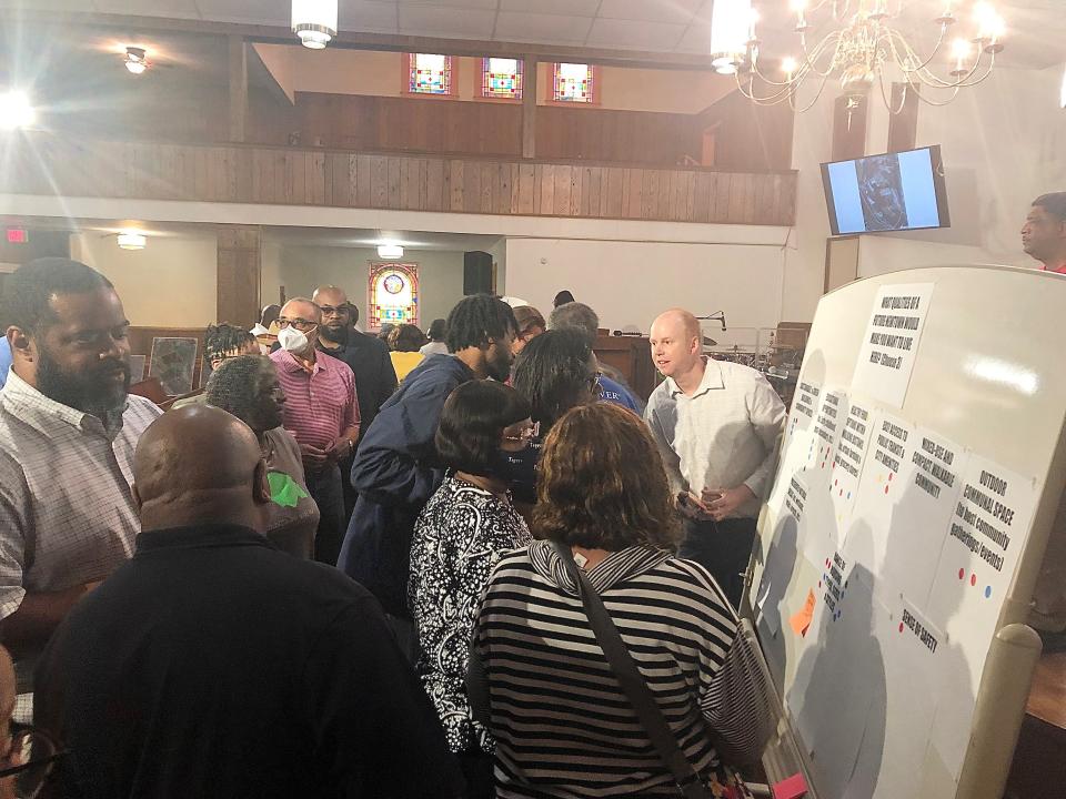 Mountain View Baptist Church members and residents in nearby communities took part in a charrette to help determine the future redevelopment of Southernside's Newtown neighborhood.