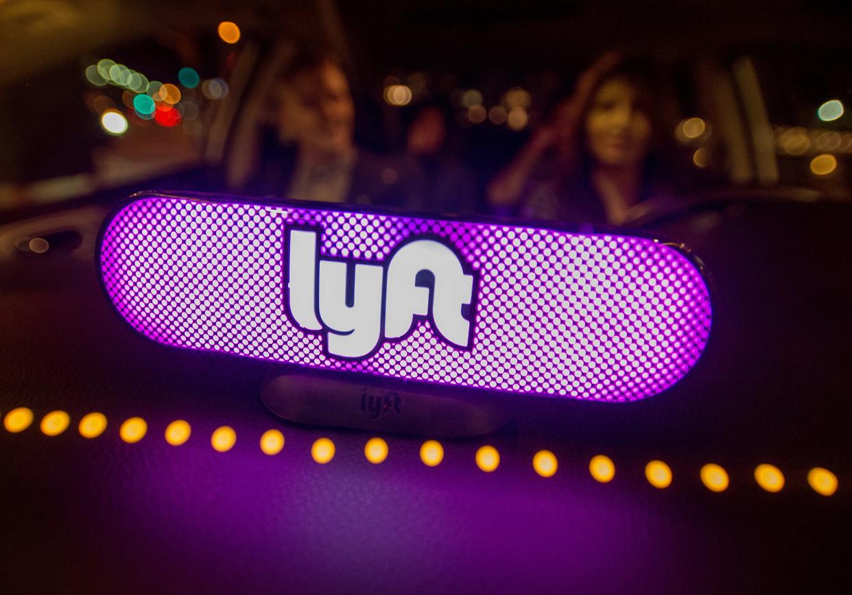 A Lyft driver was pulled over and detained by police while they verified he hadn't abducted anyone.