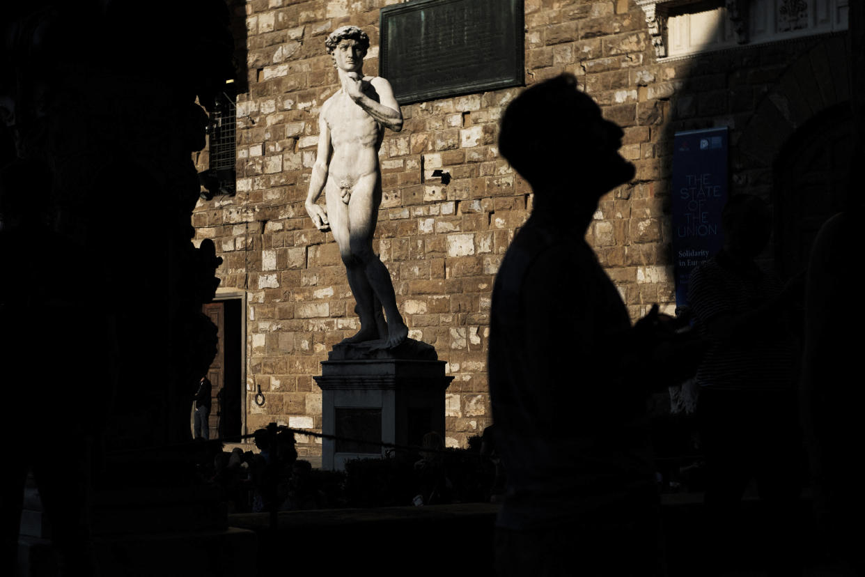 La directrice d’une école d’art en Floride, a perdu son emploi lundi 20 mars après que des parents se soient plaints qu’on ait montré à leurs enfants la sculpture « David » de Michel-Ange. (Photo : réplique du David de Michel-Ange sur la Piazza della Signoria, le 11 mai 2018 à Florence.)