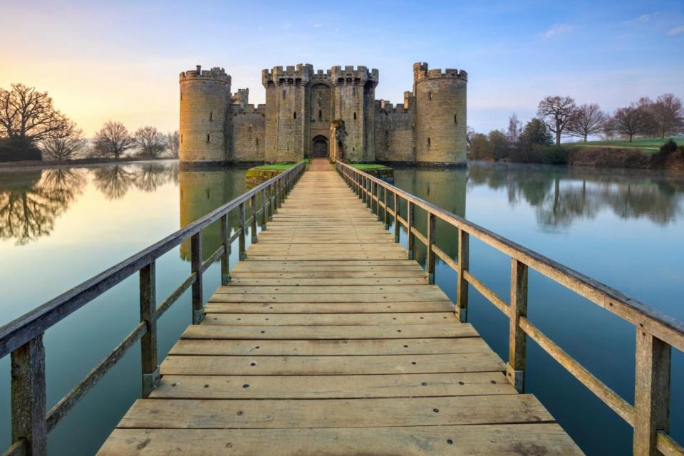 Bodiam Castle in East Sussex (Alamy Stock Photo)