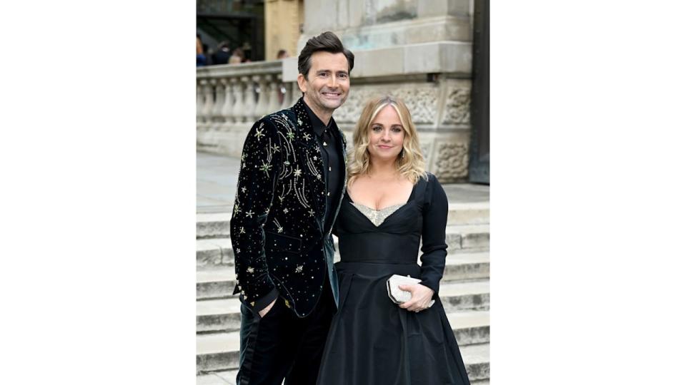 couple posing at olivier awards 