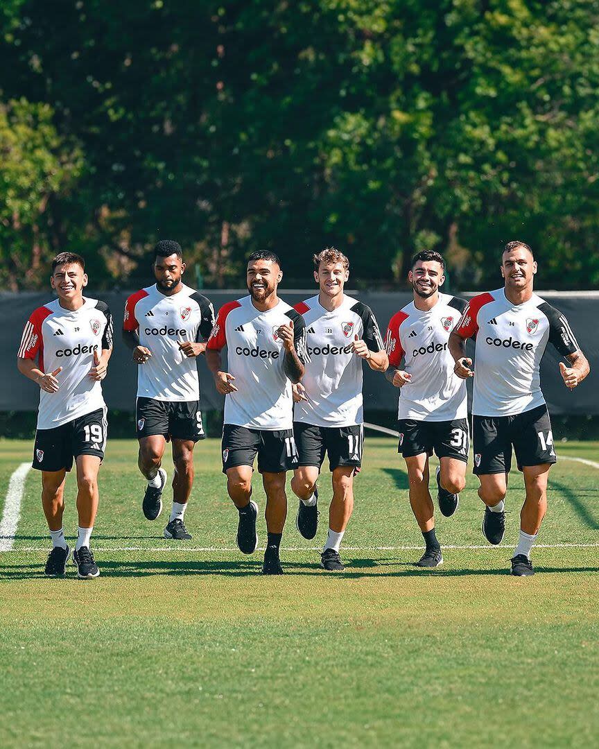 Echeverri, Borja, Díaz, Colidio, Simón y González Pirez; River se entrena de buen ánimo a la espera de un nuevo desafío de la Copa Libertadores