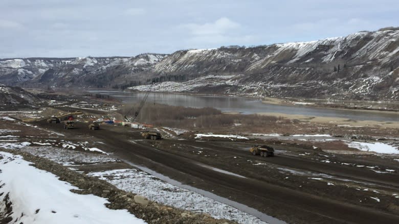 Site C petition delivers 120K signatures asking feds to halt dam construction