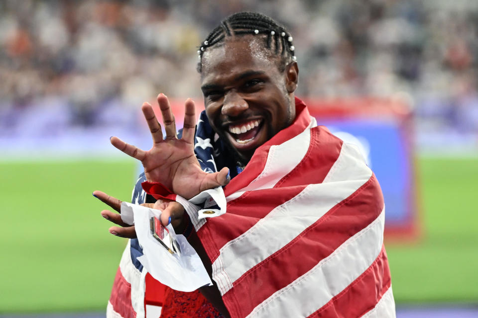 Noah Lyles wins Olympic gold in 100meter sprint after photo finish