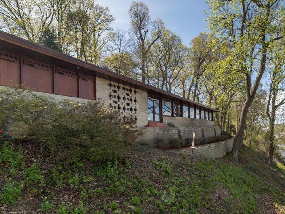 Frank Lloyd Wright house