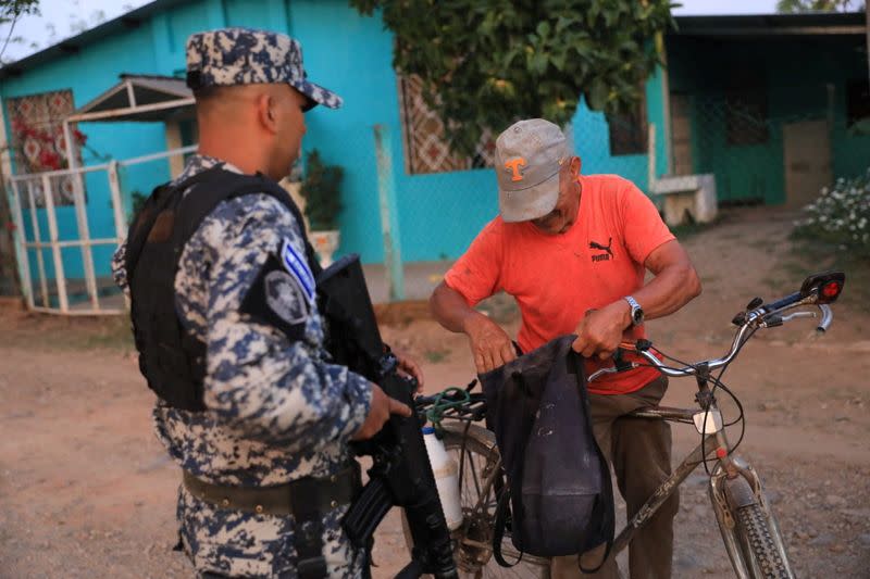 El Salvador's government deploys 5,000 after a gang attack in Nueva Concepcion