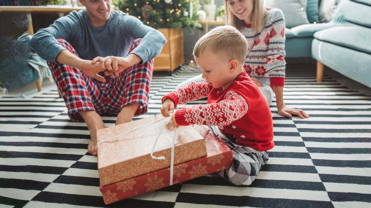 55 cadeaux de Noël originaux et appréciés pour bébés (0-1 an) The Good List