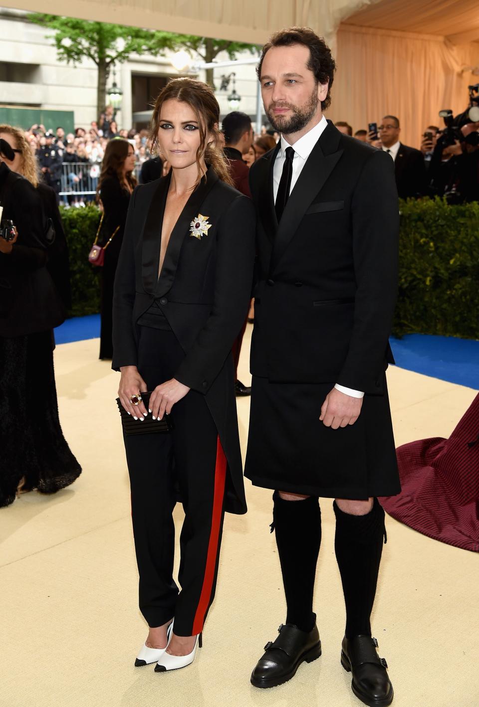 <h1 class="title">Keri Russell in Rag & Bone and David Webb jewelry and Matthew Rhys</h1><cite class="credit">Photo: Getty Images</cite>