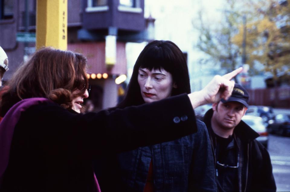 Lynn Hershman Leeson directing Tilda Swinton behind the scenes of Teknolust, 1999