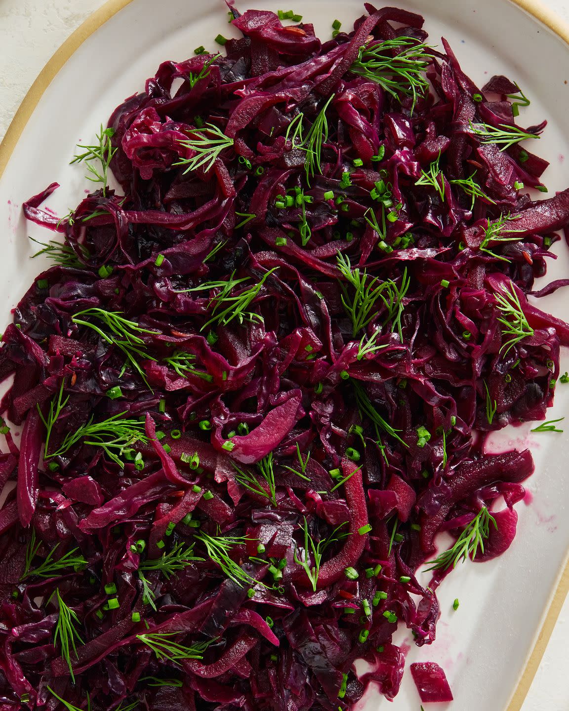 sweet and sour braised red cabbage