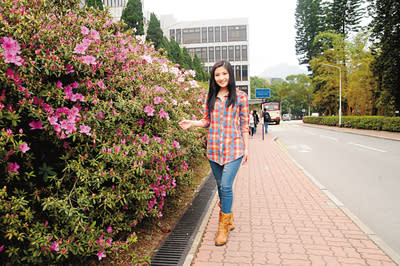 首辦花節園遊會 中大杜賞遊