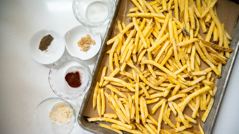 French fries with seasonings