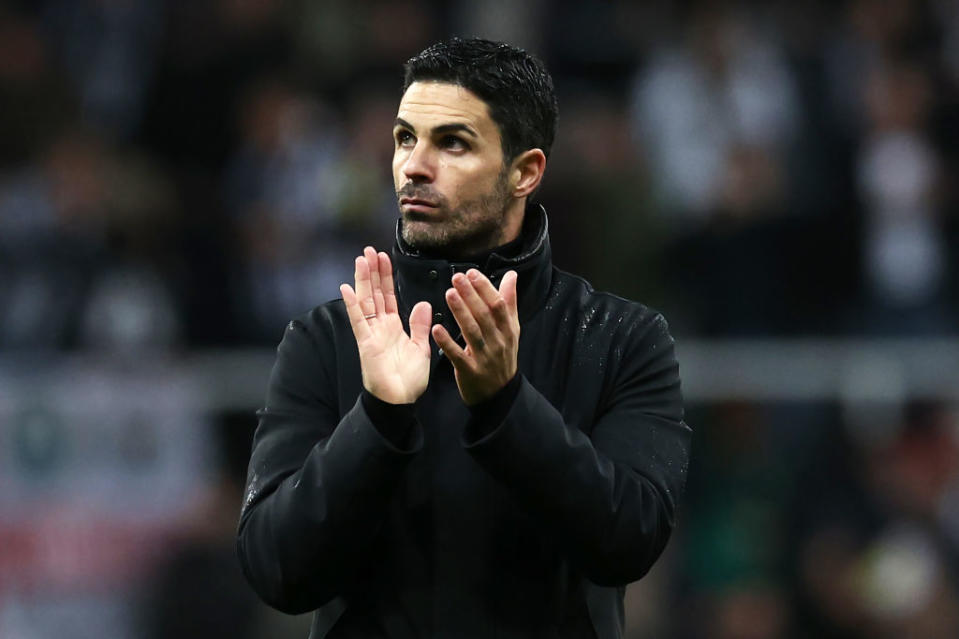 NEWCASTLE UPON TYNE, ENGLAND - NOVEMBER 04: Mikel Arteta, Manager of Arsenal, applauds the fans following the team's defeat during the Premier League match between Newcastle United and Arsenal FC at St. James Park on November 04, 2023 in Newcastle upon Tyne, England. (Photo by Ian MacNicol/Getty Images)
