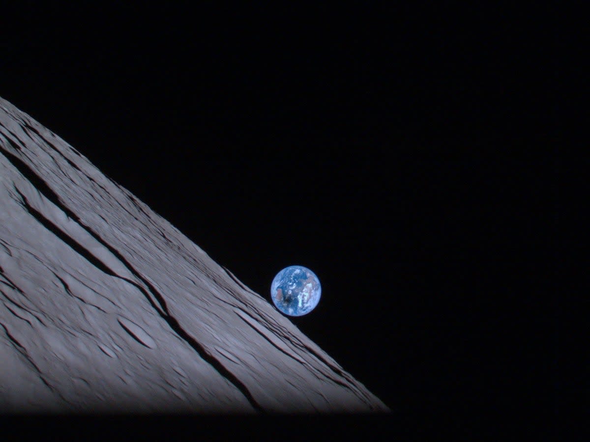 The lunar Earthrise during solar eclipse – captured by the camera of ispace’s Mission 1 lander at an altitude of about 100 km from the lunar surface (ispace)