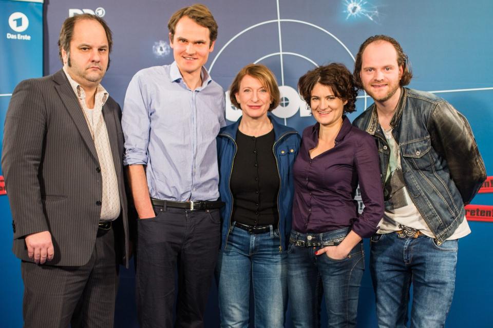 Das neue Franken-"Tatort"-Team kam von Anfang an gut bei Kritikern und Zuschauern an. Nun lösen (von links) Matthias Egersdörfer, Fabian Hinrichs, Dagmar Manzel, Eli Wasserscheid und Andreas Leopold Schadt ihren siebten Fall. (Bild: Christian Marquardt/Getty Images)