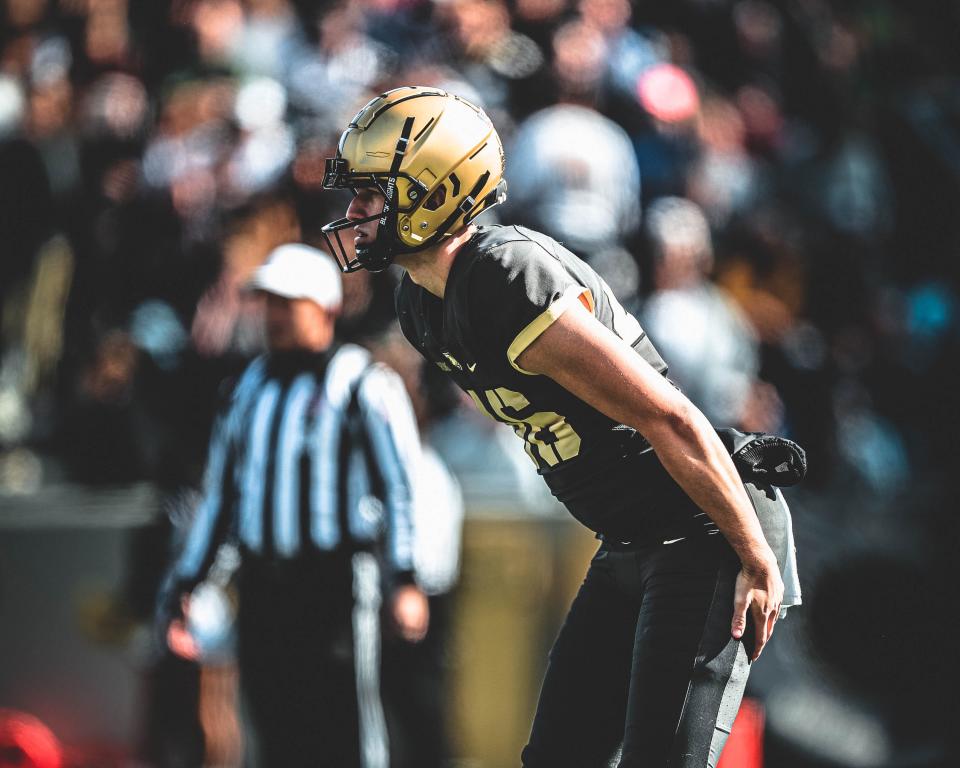 Zach Harding, shown here in October 2021, set the Army career record for 44.6 yards per punt.